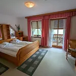 Cafe-baeckerei-pension Weigl