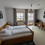 Cafe-baeckerei-pension Weigl Affittacamere