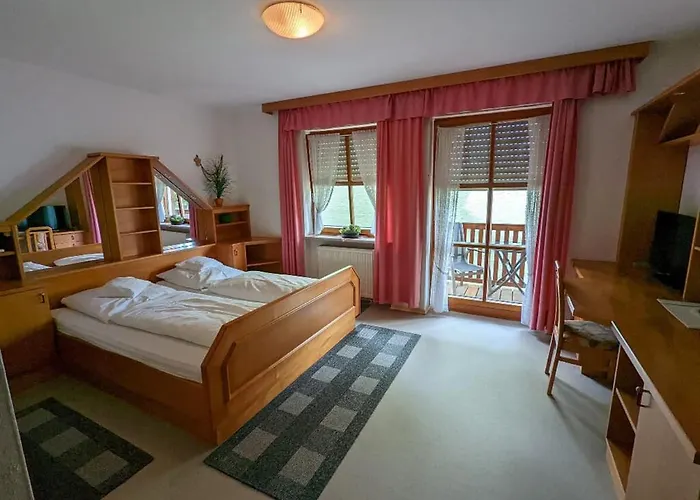 Cafe-baeckerei-pension Weigl